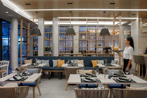 每日供应即点即煮早餐（每人 EUR 15）