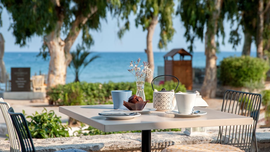Seasabelle Hotel near Athens Airport