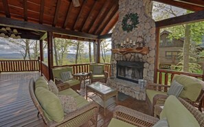 Balcony - Heavens Doorstep (Blairsville)