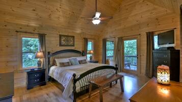 Cabin, Multiple Beds, Non Smoking | 3 bedrooms, free WiFi, bed sheets