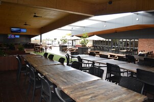 Mittagessen und Abendessen, lokale Küche