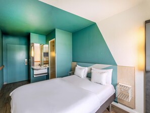 Kahden hengen huone | Työpöytä, pimennysverhot, äänieristys, ilmainen Wi-Fi