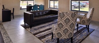Quality Inn & Suites Brandenburg - Fort Knox