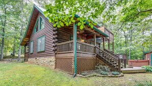 Exterior - Bear Foot Ridge (Mineral Bluff)