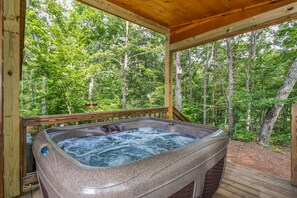 Cabin, Multiple Beds, Non Smoking | Private spa tub - Dogwood Cabin (Morganton)