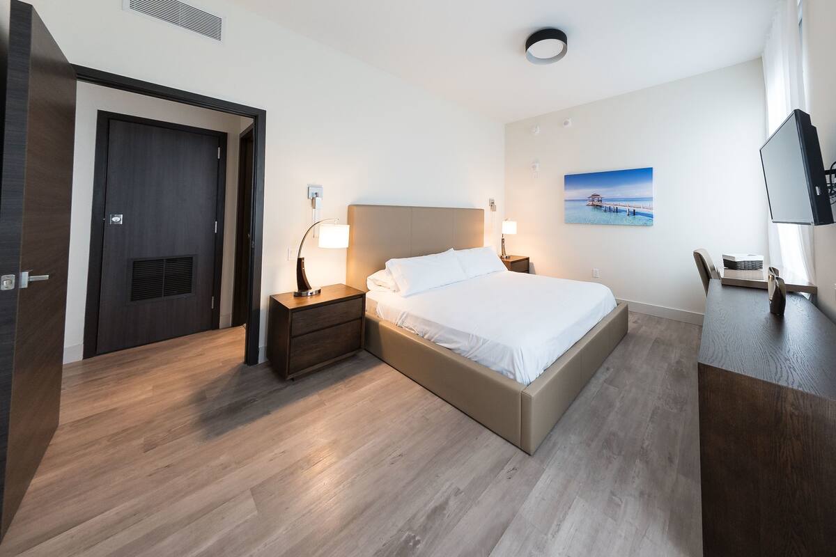 1 bedroom, desk, WiFi (free), bed sheets