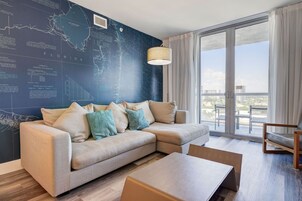 Apartamento, 2 habitaciones (A) | Sala de estar | Una televisión