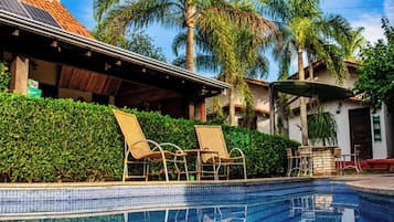 Outdoor pool, pool umbrellas