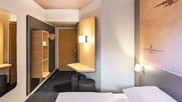 โต๊ะทำงาน, ผ้าม่านกันแสง, ห้องเก็บเสียง, Wi-Fi ฟรี