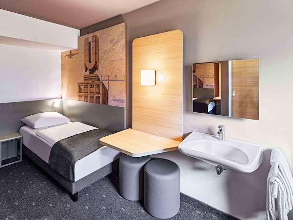 Shower, towels, soap, shampoo