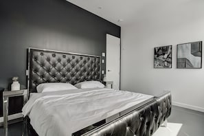 2 habitaciones, camas con efecto memoria y escritorio