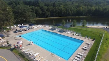 Indoor pool, outdoor pool