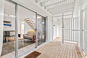 Interior - At the Beach - Easy Style Holiday Accommodation Across the Road from the Beach (Lennox Head)