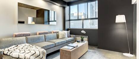 TV, Netflix, streaming services