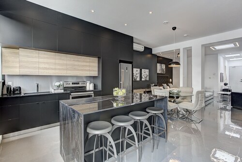 THE YIN | One-Bedroom Loft w. Terrace