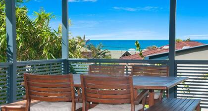 KK's in Lennox Head - Architectural Designed Townhouse with Ocean Glimpses