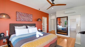 4 bedrooms, iron/ironing board, free WiFi, bed sheets