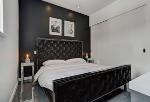 1 Schlafzimmer, Betten mit Memory-Foam-Matratzen, Verdunkelungsvorhänge