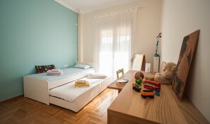 2 bedrooms, iron/ironing board, WiFi, bed sheets - Beautiful apartment viewing Acropolis, at the heart of the historical center (Athina)