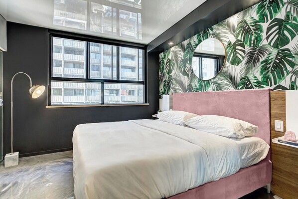 1 chambre, lit avec matelas en mousse à mémoire