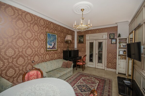 Téléviseur, livres