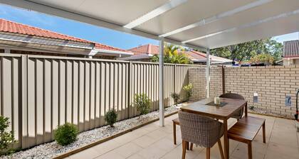 Kenway Lodge - Conveniently located Ballina Townhouse