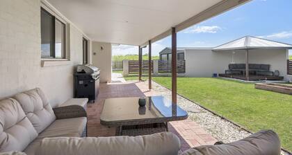 Robin's Place - Dog Friendly - Fishing, Relaxing