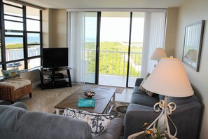 Televisión, juguetes