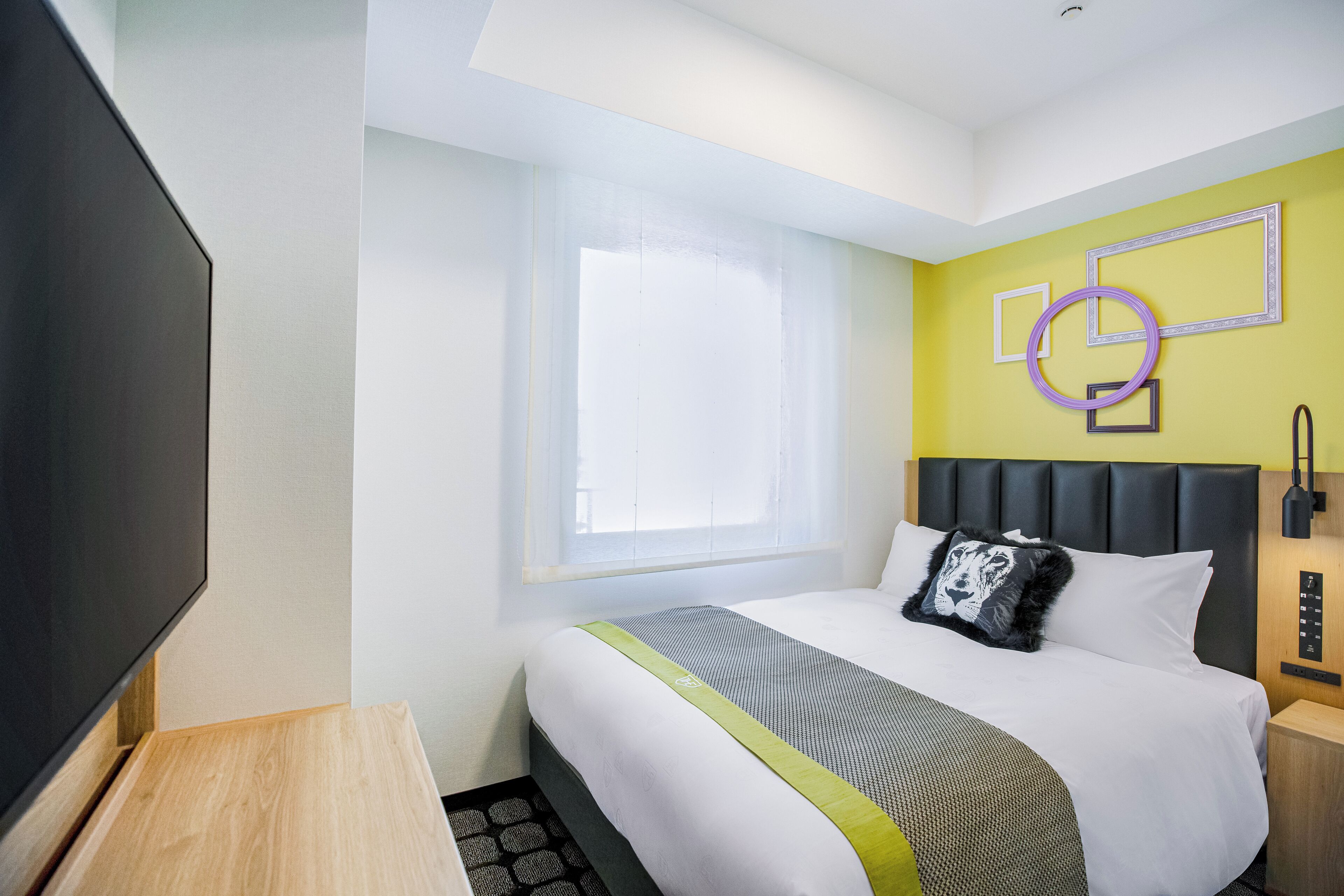 Habitación Confort doble, no fumadores (Shower Only) | Caja fuerte, cortinas opacas, sistema de insonorización