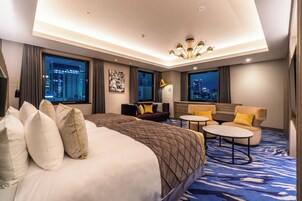 In-room safe, blackout curtains, soundproofing, iron/ironing board