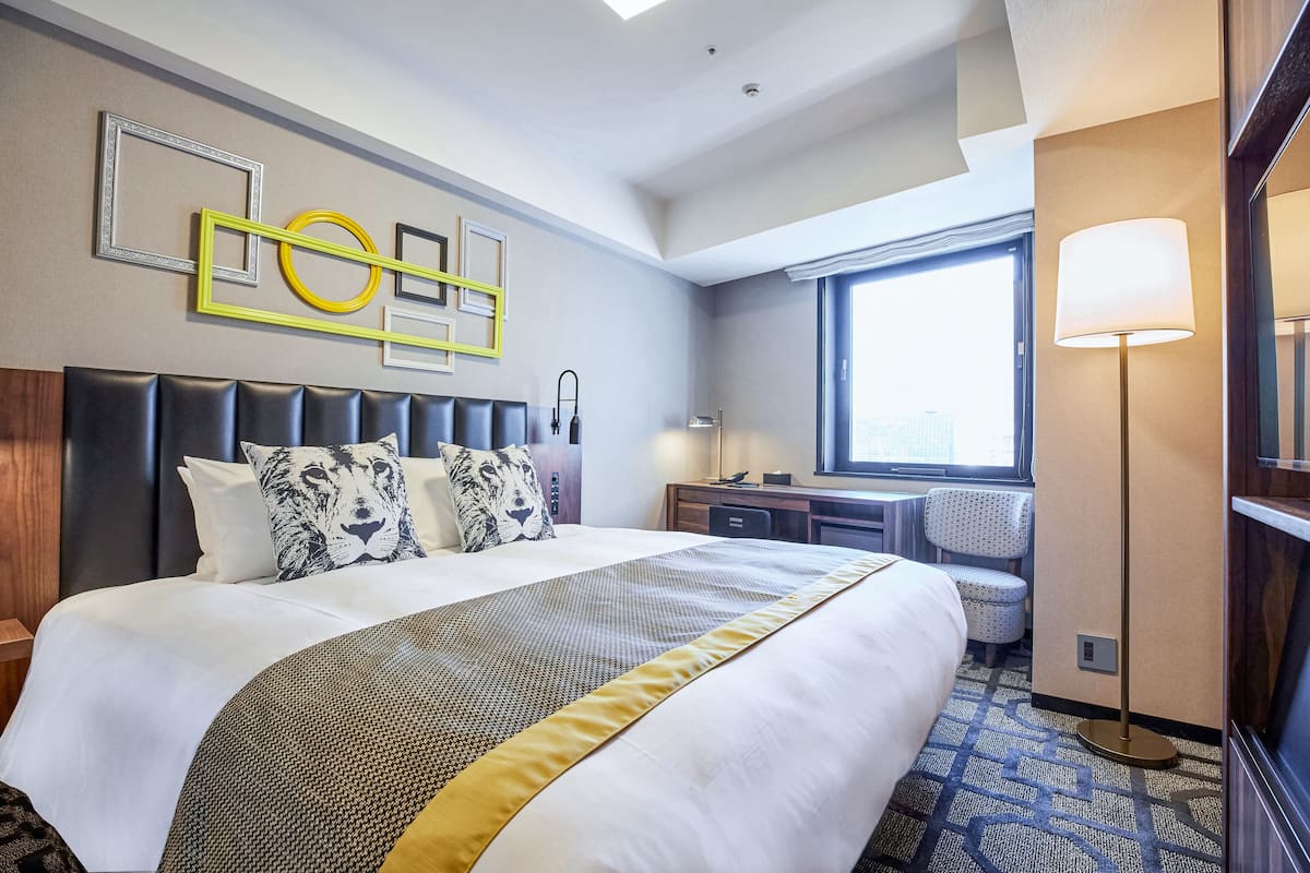 In-room safe, blackout drapes, soundproofing, iron/ironing board