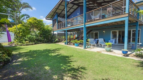 Moana Retreat - Downtown Beach Garden Oasis