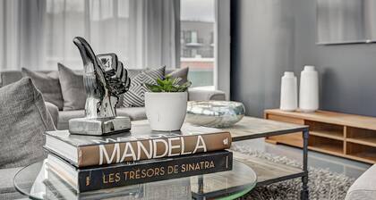 THE BOHO CHIC | Two-Bedroom Loft w. Terrace
