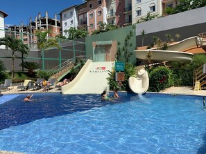 Indendørs pool, udendørs pool