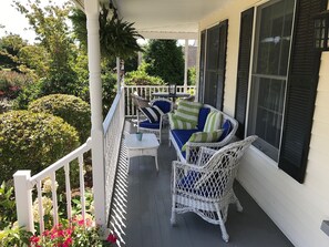 Property grounds - Long/Short Term Rental at Beautiful Westerly Home Near Mystic and Watch Hill (Westerly)