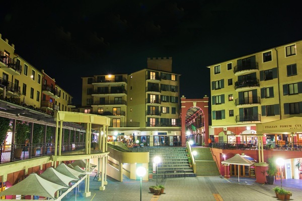 The Italian Forum Piazza at night