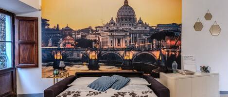 1 bedroom, in-room safe, iron/ironing board, travel cot