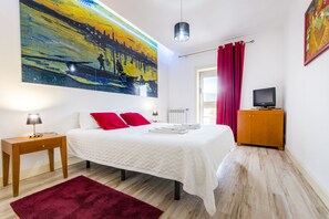 2 chambres, fer et planche à repasser, lit parapluie, Wi-Fi gratuit