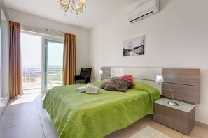 3 bedrooms, iron/ironing board - FABULOUS LUX APT inc POOL, Sliema Upmarket Area (Sliema)