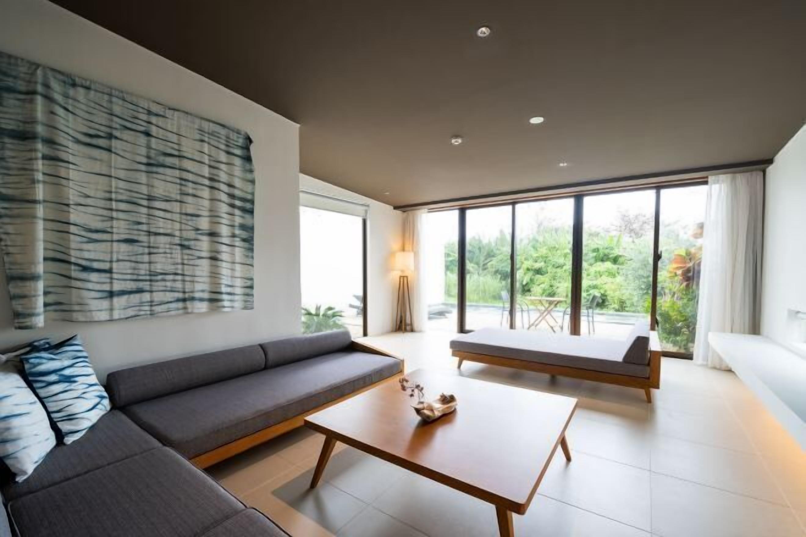 Living area | Flat-screen TV