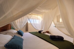 5 slaapkamers, een kluis op de kamer, een strijkplank/strijkijzer