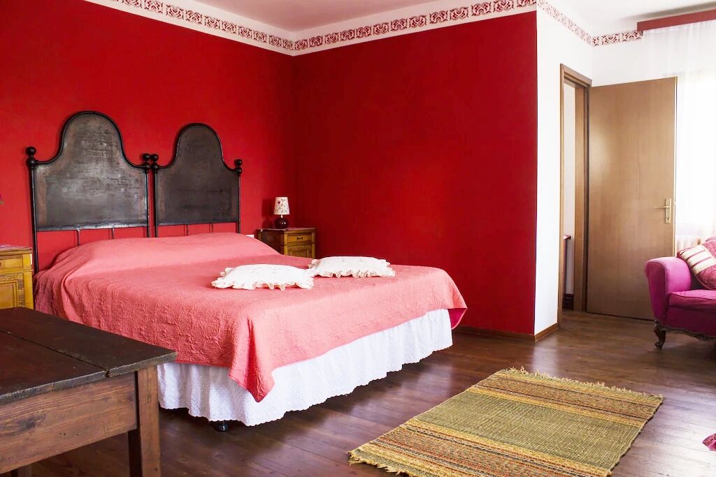5 Schlafzimmer, Bügeleisen/Bügelbrett, kostenloses WLAN, Bettwäsche