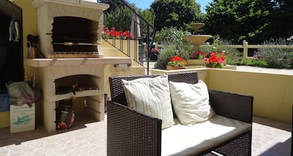 Le Moulin De Guinche, villa de luxe, grande piscine intérieure chauffée (11x6 m)