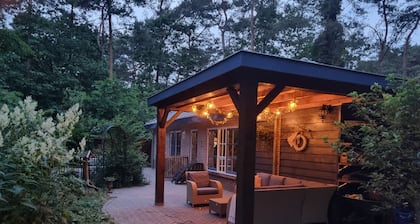 Schönes Haus in der Nähe von Wald und Heide in Otterlo