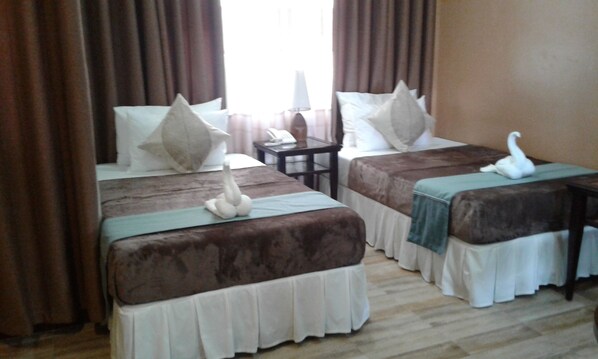 Bureau, Wi-Fi gratuit, draps fournis