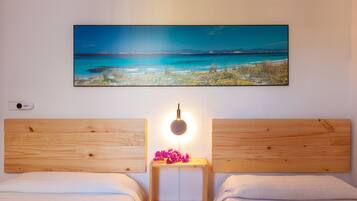 7 quartos, cofres nos quartos, ferros/tábuas de passar roupa, Wi-Fi