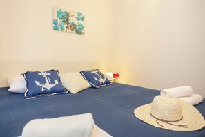 Unclassified image, 4 of 14, button