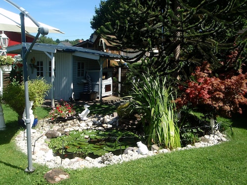 Moderne 80 qm Ferienwohnung in Nähe von Saarburg in ruhiger Lage,  