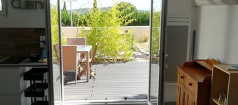 uthyrning Carcassonne nära staden och sjön Cavayere