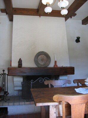 Dining - Sables Vignier-Domino St Georges d'OLERON self-catering gite (Saint-Georges-D'oléron)